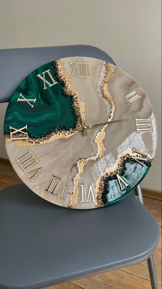 Resin geode wall clock